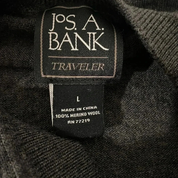 Jos. A. Bank Traveler 100% Merino Wool Cardigan Sweater. Gray. Size Large - Picture 4 of 5